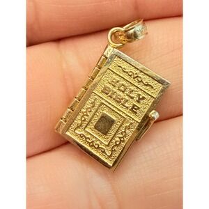 Vintage 14K Yellow Gold Opening Holy Bible Book Pendant Charm